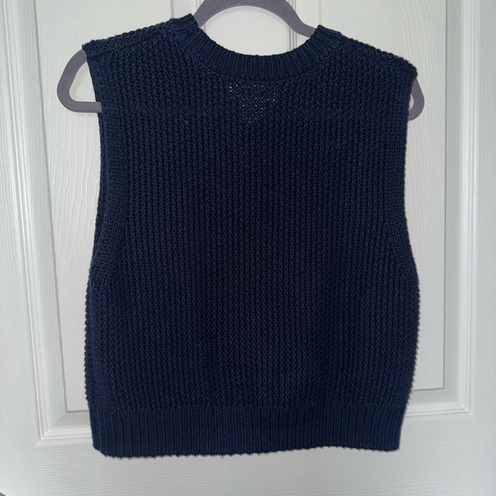 Jessica Simpson Blue Sleeveless Sweater